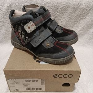 ecco boy's hiking boots size:32 (13 US)